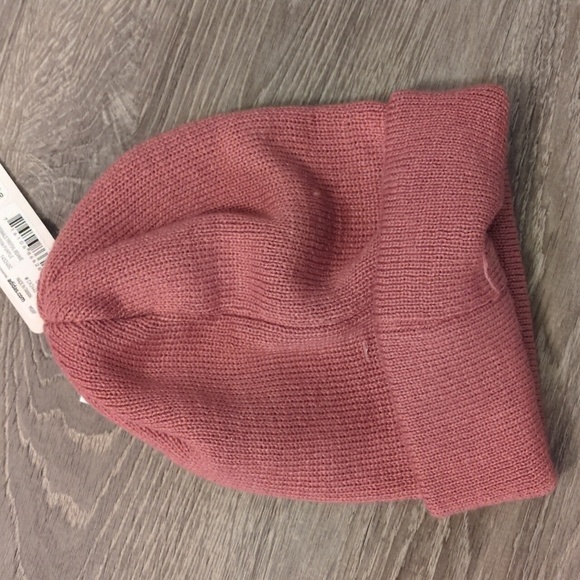 Adidas originals trefoil beanie trace maroon purple - Picture 2 of 5